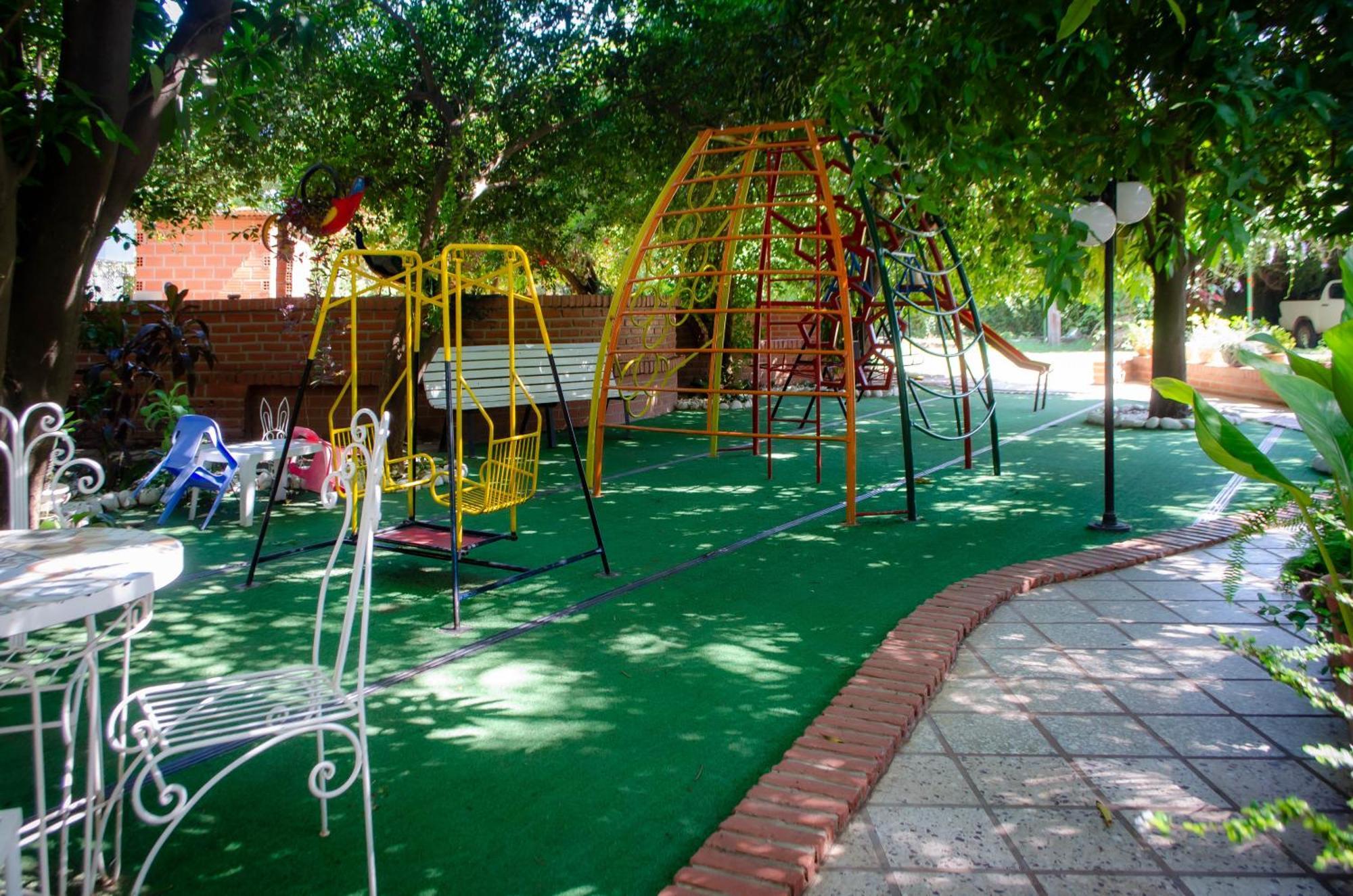 Hotel Boutique El Rancho Olivo Villamontes Esterno foto